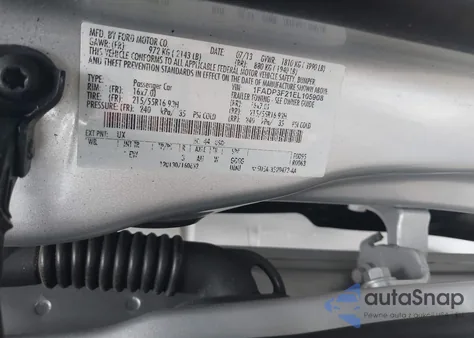 2014 Ford Focus Se z USA, uszkodzony, nr VIN 1FADP3F21EL105908